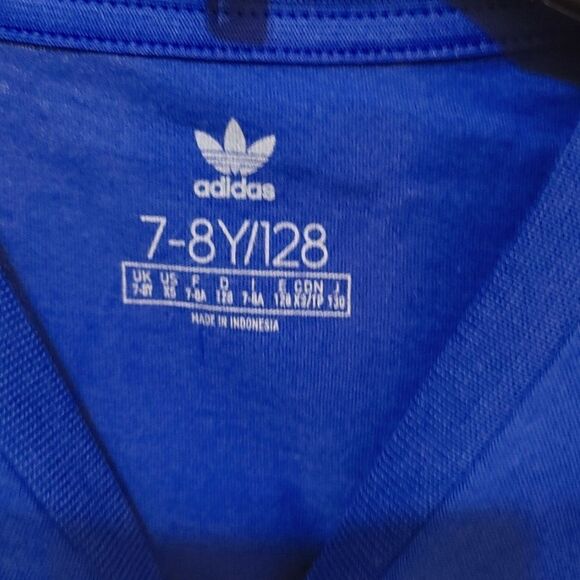 Adidas Tee - Picture 2 of 5